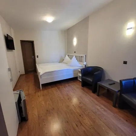 Am Ozeaneum Гостевой дом 3*